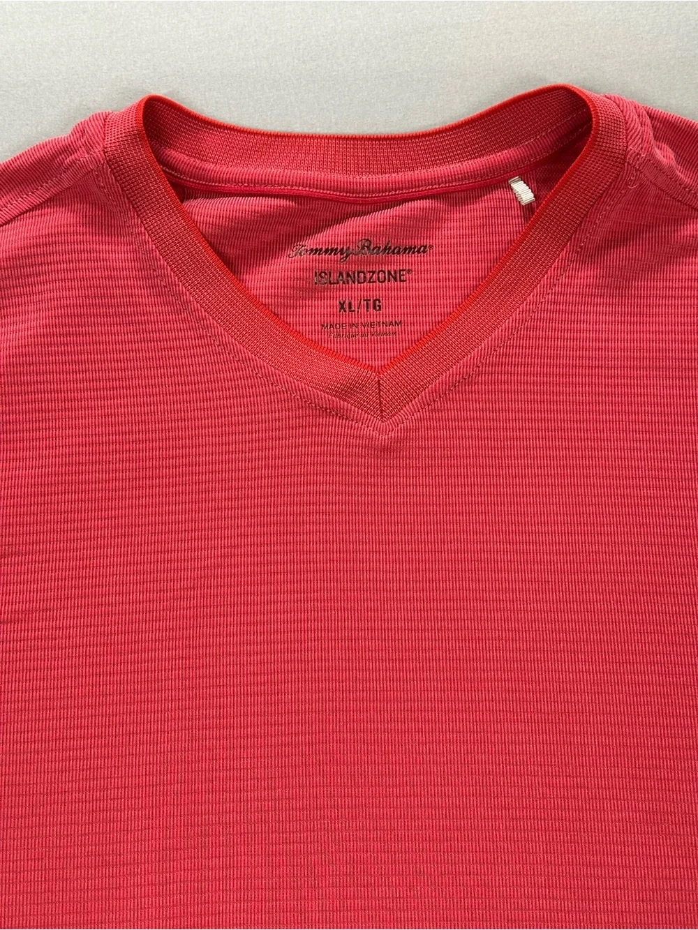 Tommy Bahama IslandZone V-neck Short Sleeve Active Shirt - Mens XL